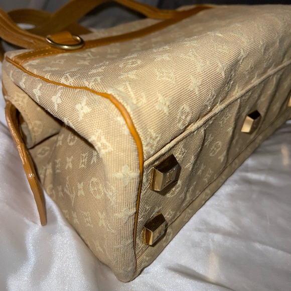 SOLD!! Louis Vuitton josephine PM mini bag - Picture 3 of 8